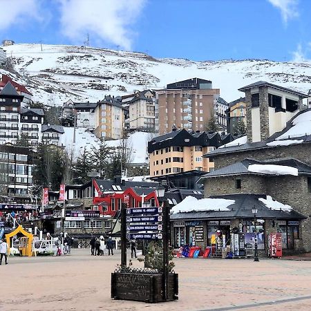 Ski Plaza Sierra Nevada & Zona Baja Екстериор снимка