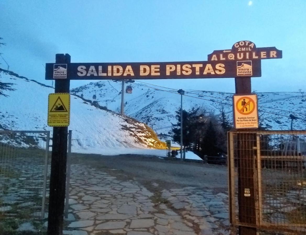 Ski Plaza Sierra Nevada & Zona Baja Екстериор снимка
