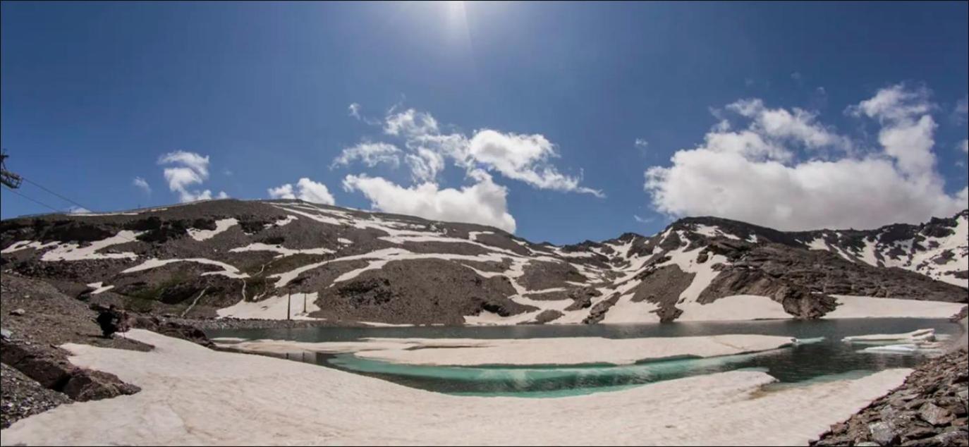Ski Plaza Sierra Nevada & Zona Baja Екстериор снимка
