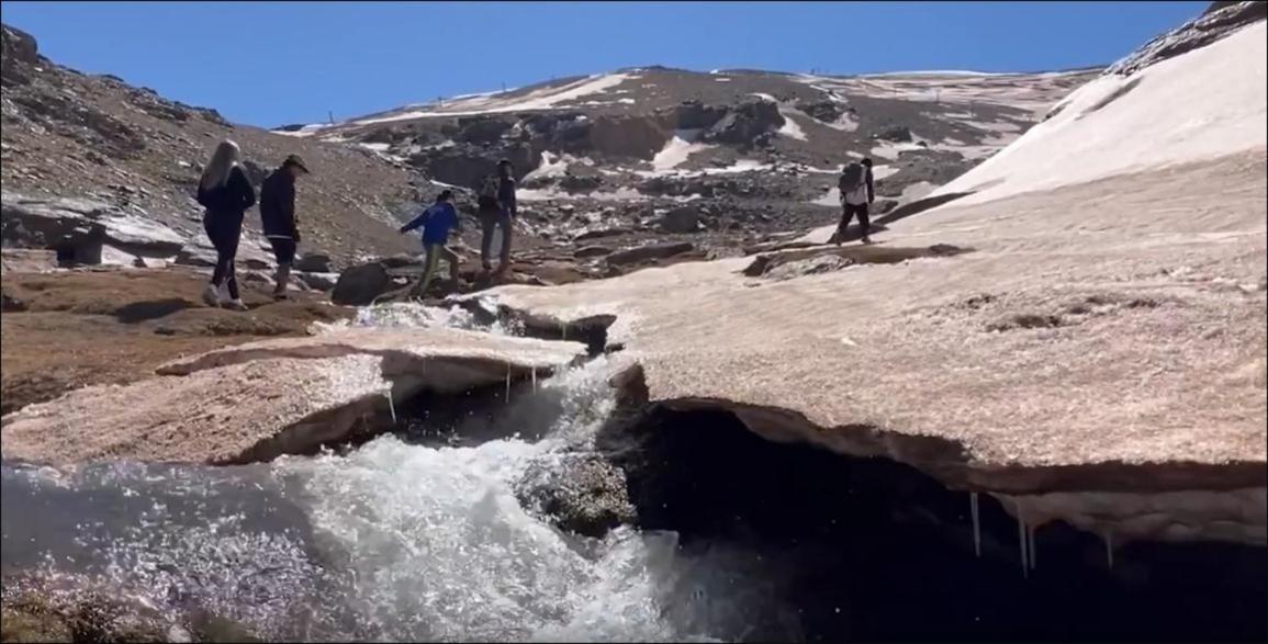 Ski Plaza Sierra Nevada & Zona Baja Екстериор снимка